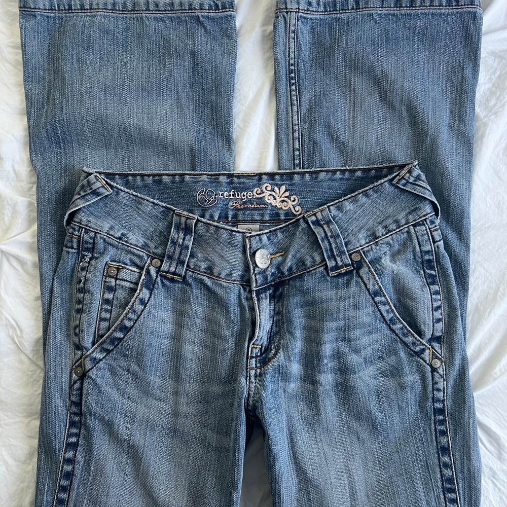 Refuge Premium Blue Boot Cut Low-Rise Jeans